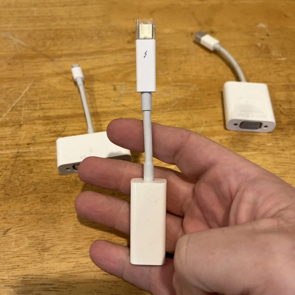 Apple Cables - A1433, A1439, A1307‎ Display Ports Transfer Data